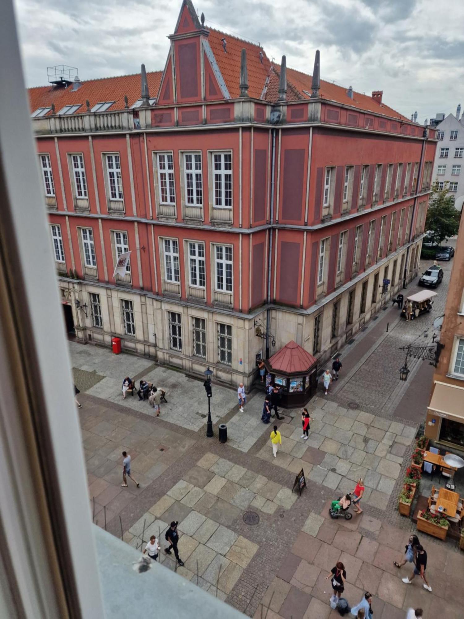 Old Town Dluga Apartment กดัญสก์ ภายนอก รูปภาพ